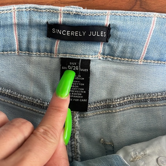 Sincerely Jules High Rise Light Wash Red Pin Striped Cut Off Jean Shorts - Picture 4 of 5